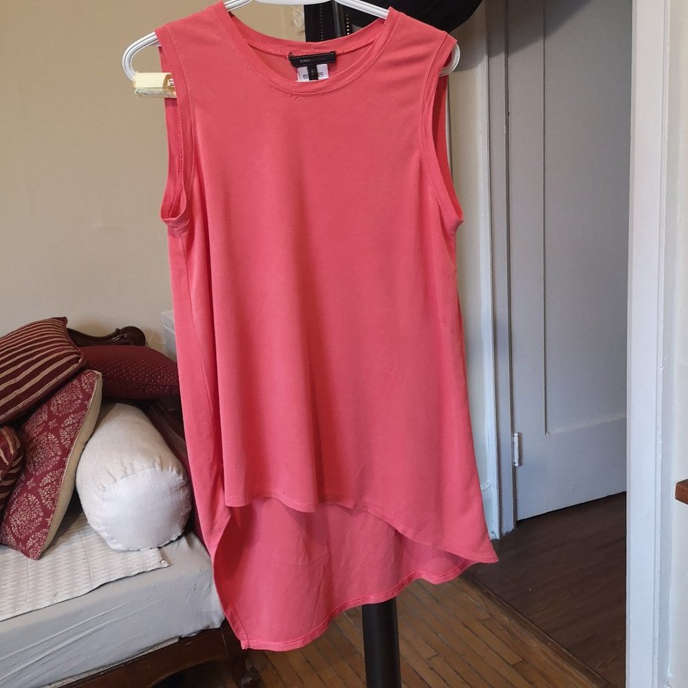 3/$20 BCBGMaxAzria coral sleevless tank top